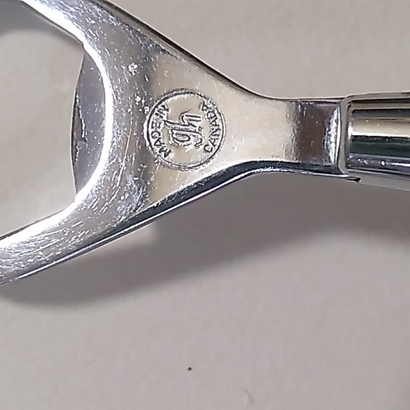 Cool Butterscotch&Green Bakelite Handled Bottle Opener(Vintage) - Picture 3 of 17